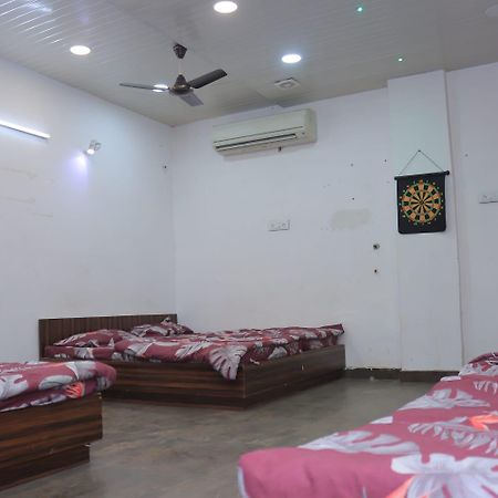 Madan Residency , Amritsar酒店 外观 照片